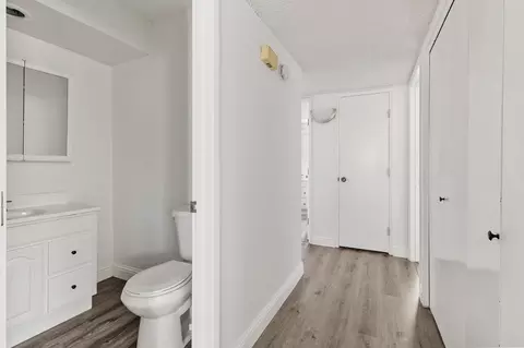 Entry Way - 3701 Colonial Dr #164, Modesto, CA 95356 photo 1 of 2