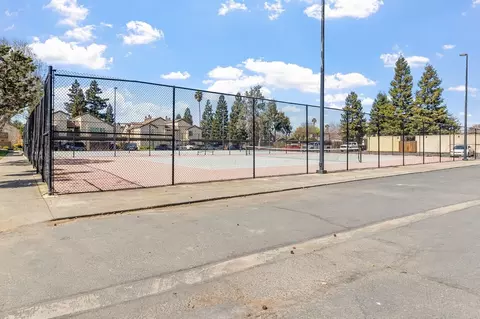 Exterior - 3701 Colonial Dr #164, Modesto, CA 95356 photo 4 of 6