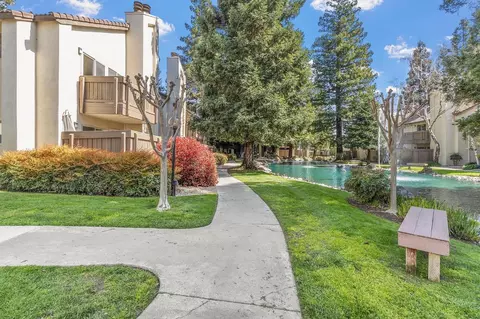 3701 Colonial Dr #164, Modesto, CA 95356