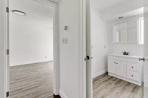Entry Way - 3701 Colonial Dr #164, Modesto, CA 95356 photo 2 of 2