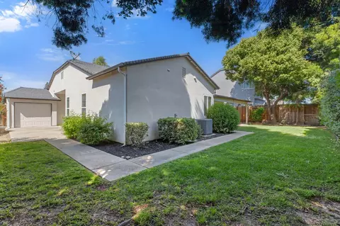 3808 Guildford Ln, Modesto, CA 95355 photo 29