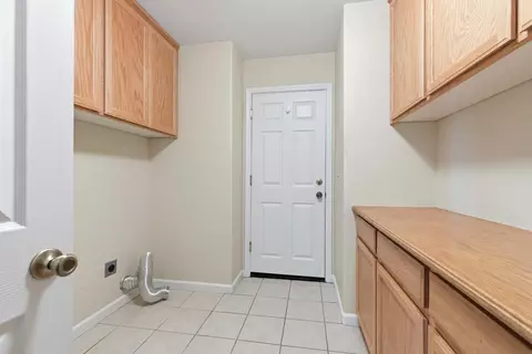 3808 Guildford Ln, Modesto, CA 95355 photo 9