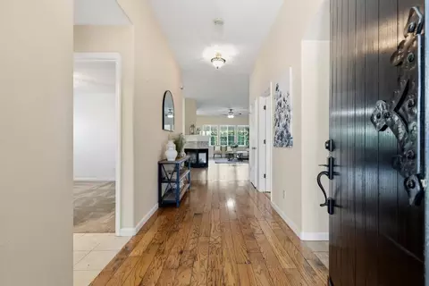 3808 Guildford Ln, Modesto, CA 95355 photo 4