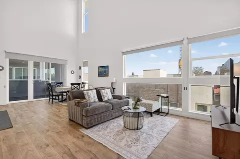 2441 Cleat Ln #302, Sacramento, CA 95818