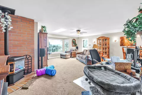 Living - 14638 Flicker Dr, Grass Valley, CA 95949 photo 2 of 2
