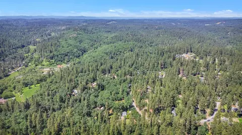 View/Area - 14638 Flicker Dr, Grass Valley, CA 95949 photo 12 of 15