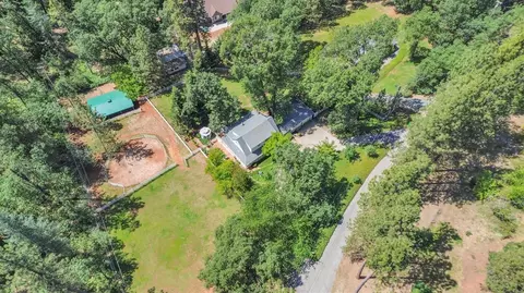 View/Area - 14638 Flicker Dr, Grass Valley, CA 95949 photo 6 of 15