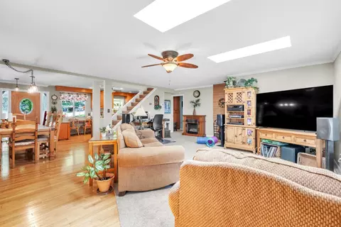 Living - 14638 Flicker Dr, Grass Valley, CA 95949 photo 1 of 2