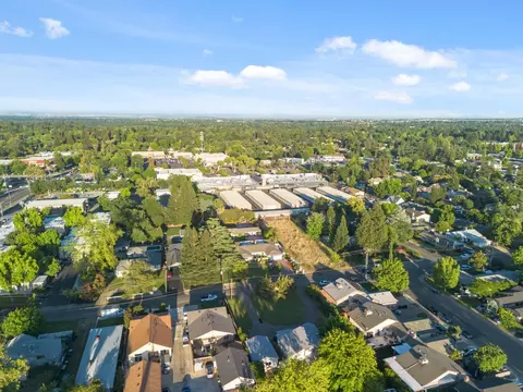 View/Area - 2818 Clark Ave, Carmichael, CA 95608 photo 4 of 12