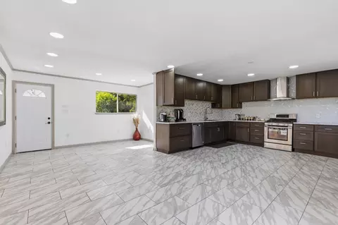 Kitchen - 2818 Clark Ave, Carmichael, CA 95608 photo 4 of 7