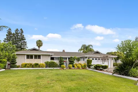 Exterior - 2818 Clark Ave, Carmichael, CA 95608 photo 3 of 15