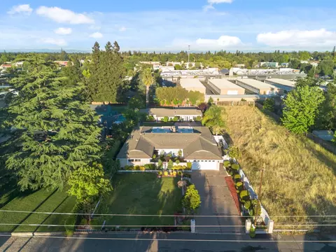 View/Area - 2818 Clark Ave, Carmichael, CA 95608 photo 1 of 12