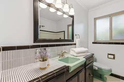 Bath - 2818 Clark Ave, Carmichael, CA 95608 photo 2 of 6