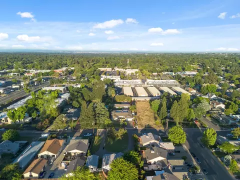 View/Area - 2818 Clark Ave, Carmichael, CA 95608 photo 3 of 12