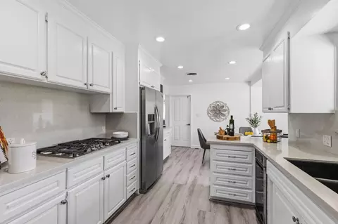 Kitchen - 2818 Clark Ave, Carmichael, CA 95608 photo 3 of 7