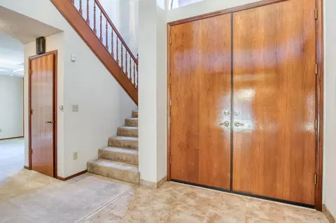 Entry Way - 2501 Hilversum Ln, Modesto, CA 95356 photo 1 of 3