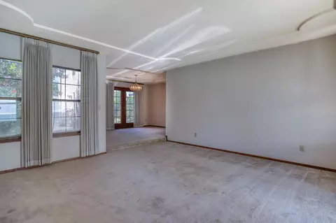 Living - 2501 Hilversum Ln, Modesto, CA 95356 photo 5 of 7