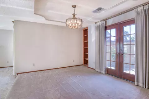 Living - 2501 Hilversum Ln, Modesto, CA 95356 photo 1 of 7