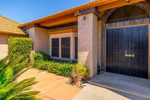 Exterior - 2501 Hilversum Ln, Modesto, CA 95356 photo 5 of 12