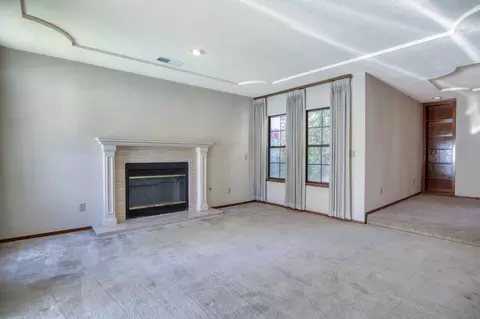 Living - 2501 Hilversum Ln, Modesto, CA 95356 photo 4 of 7