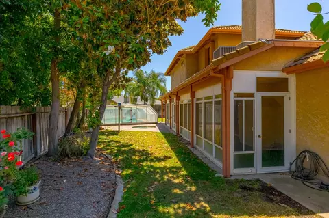 Exterior - 2501 Hilversum Ln, Modesto, CA 95356 photo 9 of 12