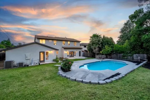Exterior - 6817 Rappahannock Way, Carmichael, CA 95608 photo 7 of 11