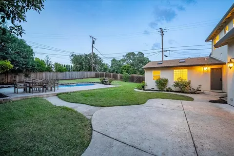 Exterior - 6817 Rappahannock Way, Carmichael, CA 95608 photo 9 of 11