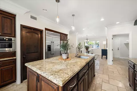 Kitchen - 6817 Rappahannock Way, Carmichael, CA 95608 photo 5 of 7