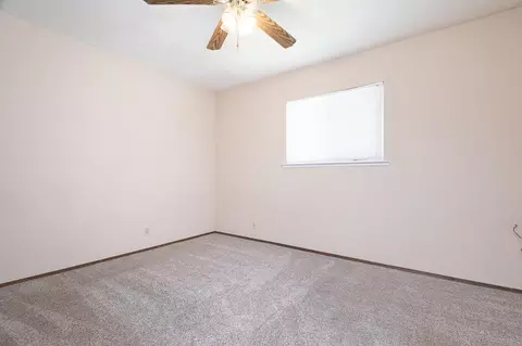 Bedroom - 1048 Laurel Ave, Olivehurst, CA 95961 photo 3 of 3