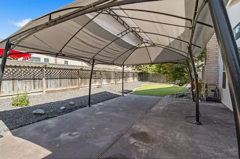 Exterior - 245 Douma Way, Ripon, CA 95366 photo 5 of 9