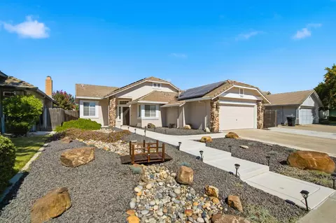Exterior - 245 Douma Way, Ripon, CA 95366 photo 2 of 9
