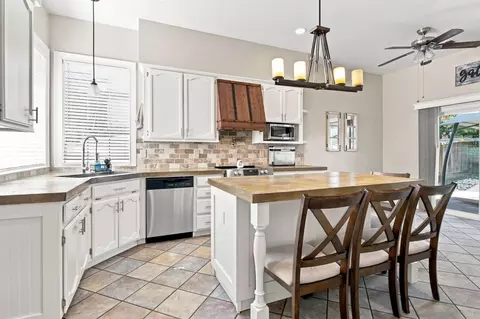 Kitchen - 245 Douma Way, Ripon, CA 95366 photo 1 of 8