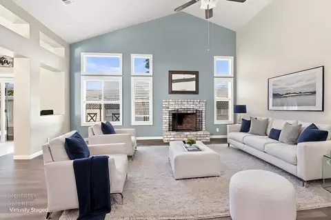 Living - 245 Douma Way, Ripon, CA 95366 photo 5 of 7