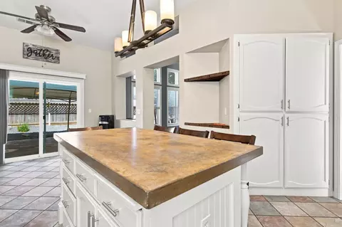 Kitchen - 245 Douma Way, Ripon, CA 95366 photo 4 of 8