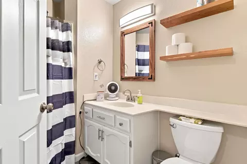 Bath - 245 Douma Way, Ripon, CA 95366 photo 1 of 3