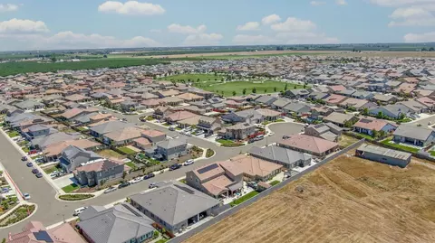 View/Area - 1849 Birdie Ave, Manteca, CA 95337 photo 3 of 4