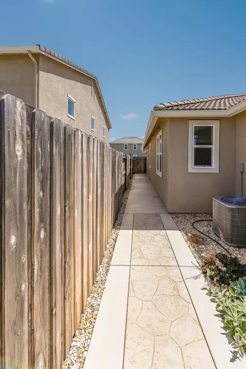 Exterior - 1849 Birdie Ave, Manteca, CA 95337 photo 14 of 14