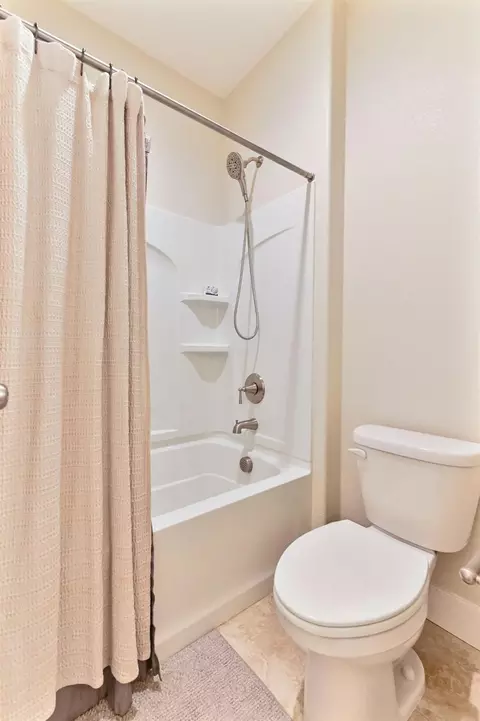 Bath - 1849 Birdie Ave, Manteca, CA 95337 photo 7 of 7