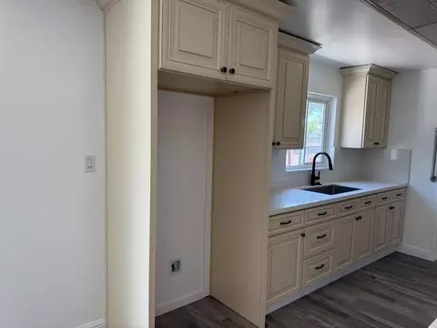 806 E Longview Ave, Stockton, CA 95207 photo 9