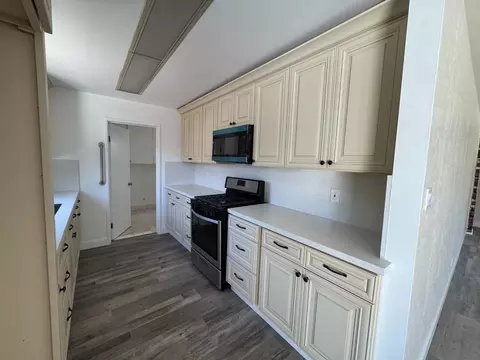806 E Longview Ave, Stockton, CA 95207 photo 3