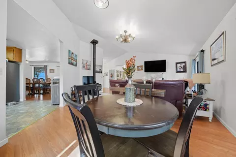 Dining - 13900 Pine Park Loop, Pine Grove, CA 95665 photo 2 of 4