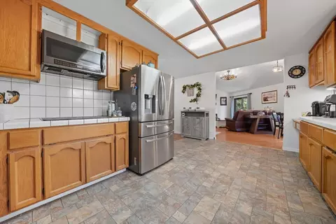 Kitchen - 13900 Pine Park Loop, Pine Grove, CA 95665 photo 4 of 4