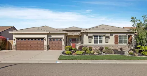 924 Cottrell Way, Galt, CA 95632