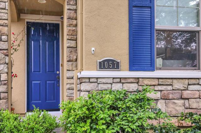 1057 Marseille Ln, Roseville, CA 95747