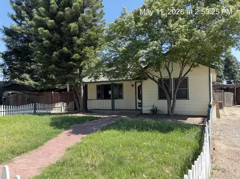 916 Elm Ave, Modesto, CA 95354