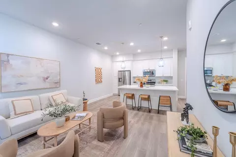 1661 Spring St #341, Davis, CA 95616