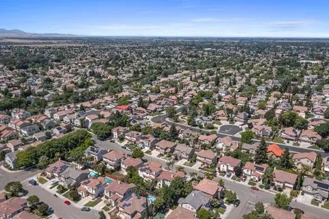 View/Area - 847 Iberis Way, Tracy, CA 95376 photo 6 of 7
