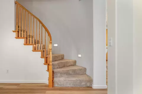 Entry Way - 847 Iberis Way, Tracy, CA 95376 photo 5 of 14