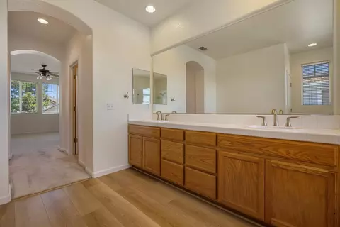 Entry Way - 847 Iberis Way, Tracy, CA 95376 photo 12 of 14