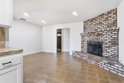 Living - 4625 5th St, Rocklin, CA 95677 photo 4 of 4